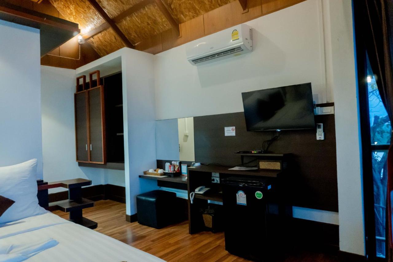 Chareena Hill Beach Resort Koh Lipe Exteriör bild