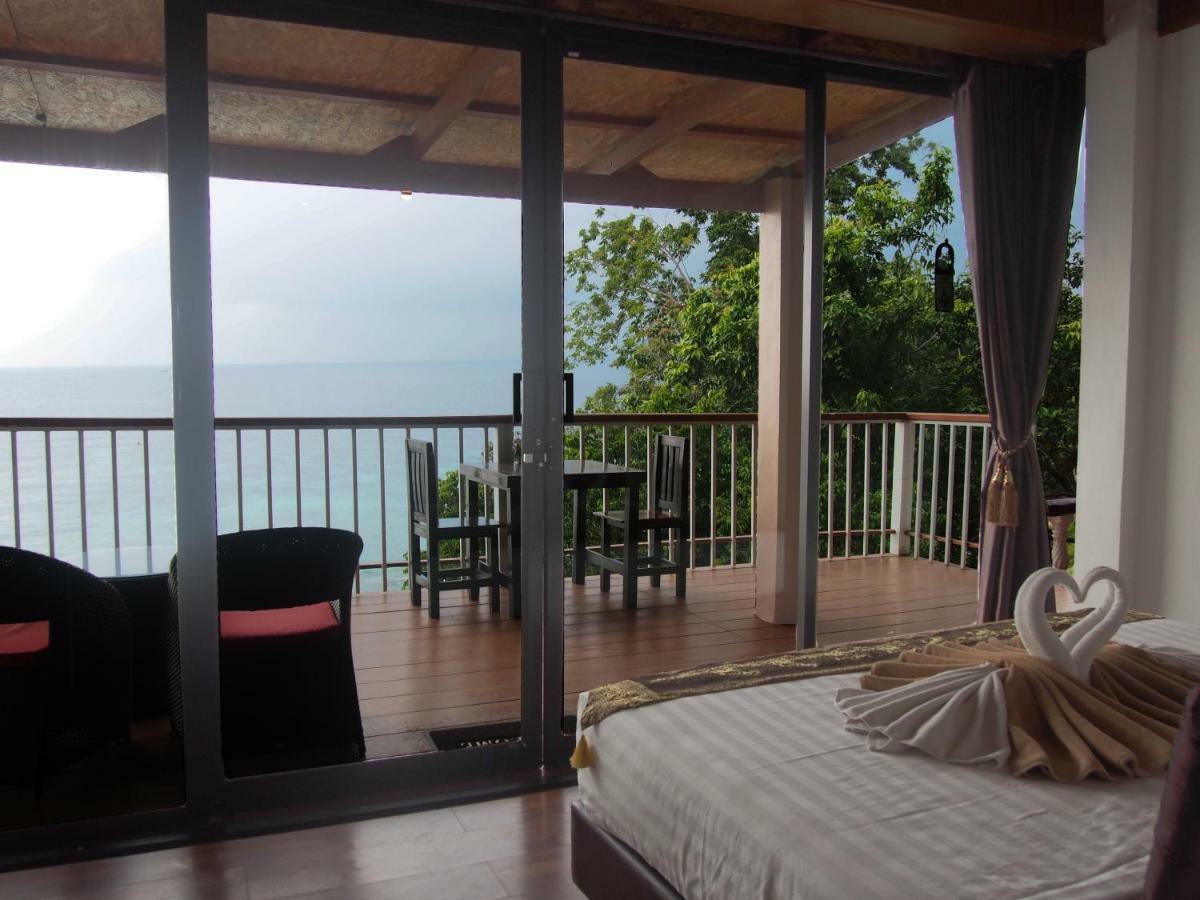 Chareena Hill Beach Resort Koh Lipe Exteriör bild